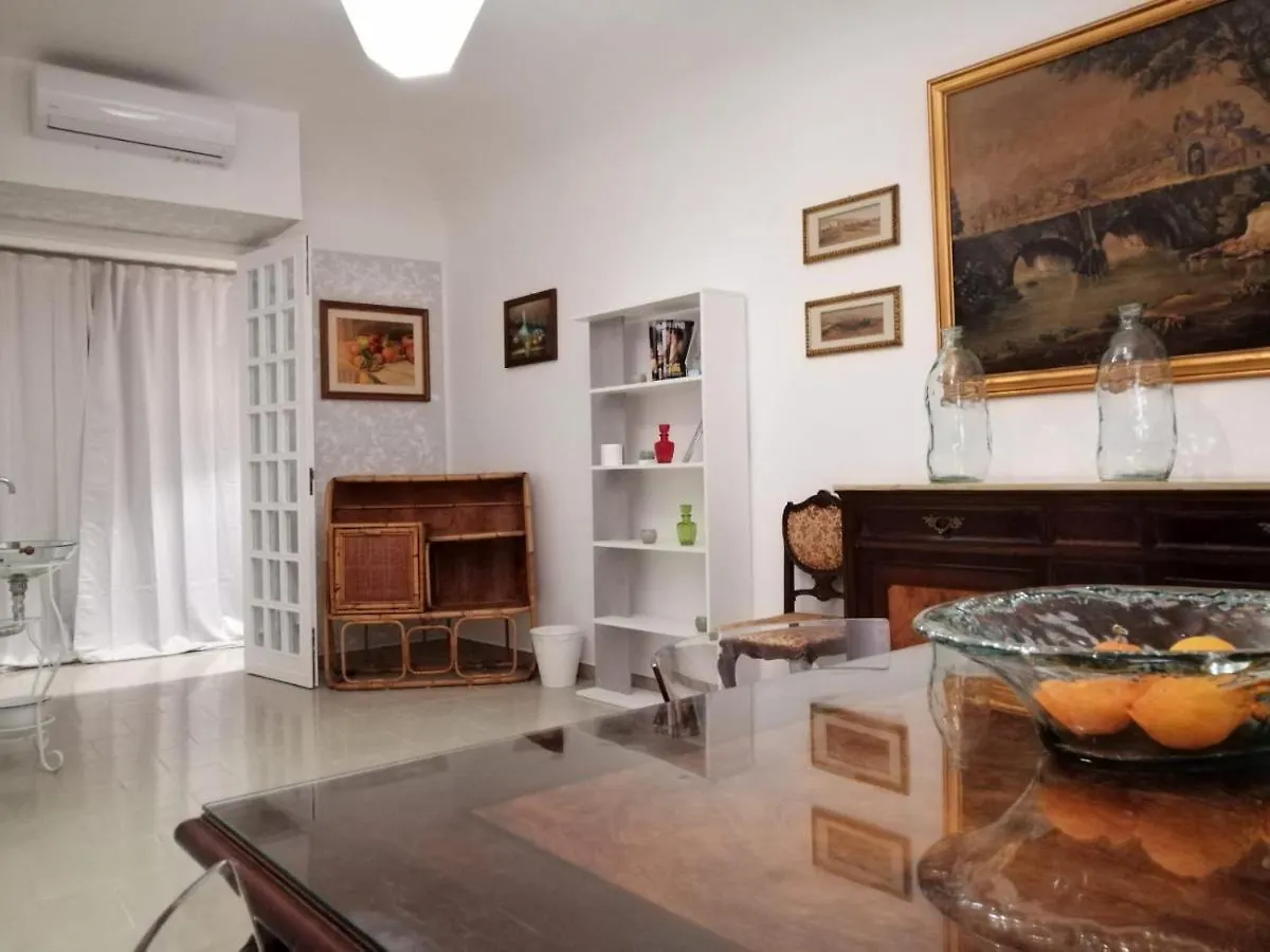 Palazzo Marchese Mortillaro Hotel Palermo Affittacamere