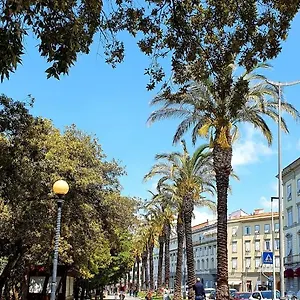 almare-nice-easy.it-tuscanyhotel.com/
